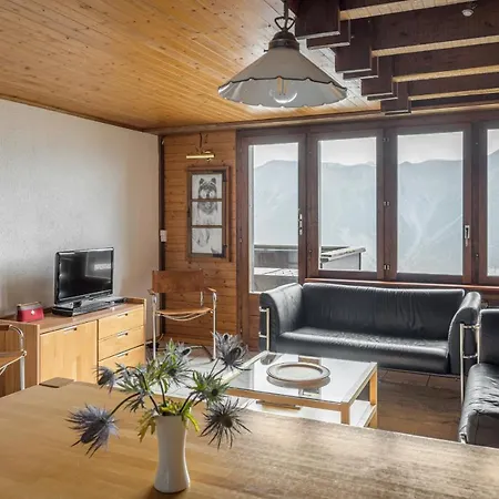 Polaris Apartment *